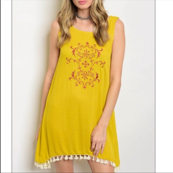 Trendy boutique Dresses & Skirts - Chartreuse mustard tunic dress w/tassel hem, sz M
